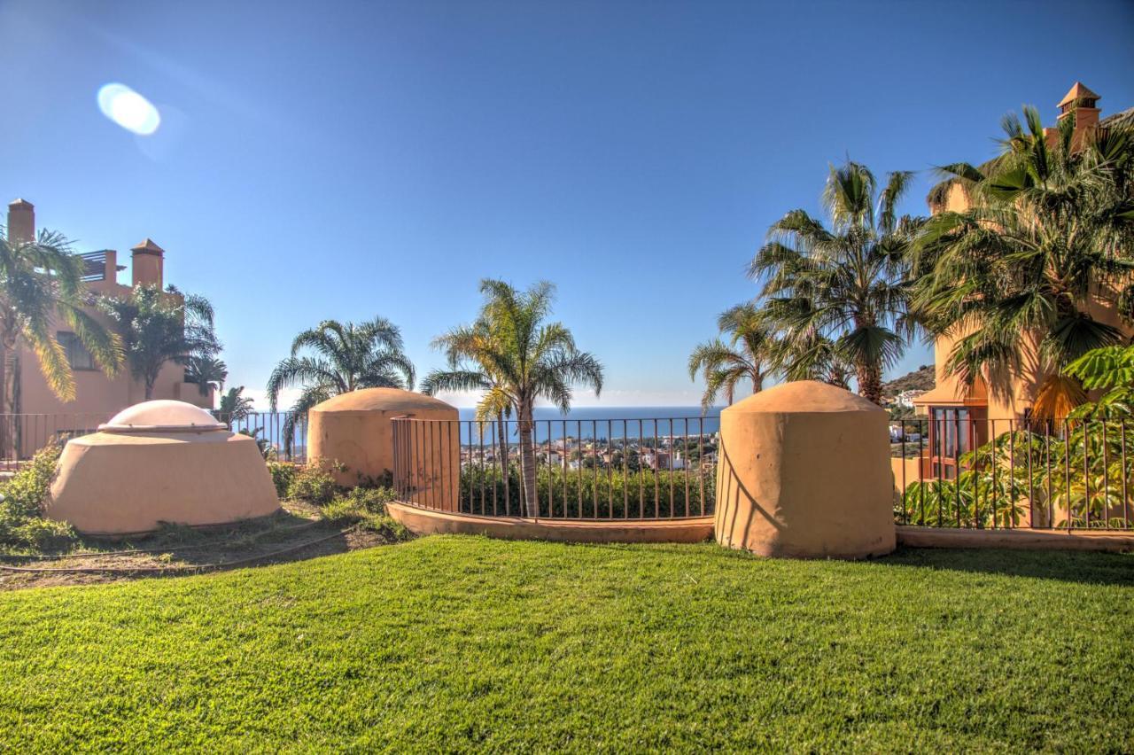 4 Bedroom Holiday Townhouse In Riviera Del Sol With Sea ViewsSitio de Calahonda エクステリア 写真