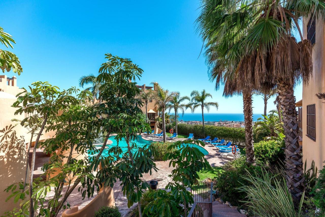 4 Bedroom Holiday Townhouse In Riviera Del Sol With Sea ViewsSitio de Calahonda エクステリア 写真